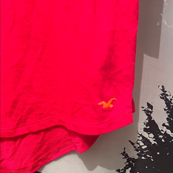 NWT Hollister Women's Vibrant Pink Racerback Tank Top - Picture 6 of 6